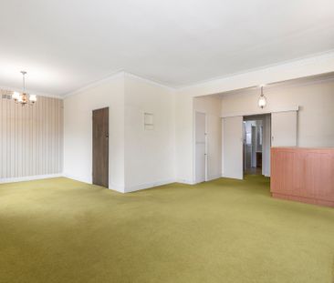 8 Gabriel Avenue, Malvern East VIC 3145 - House For Rent | Domain - Photo 3