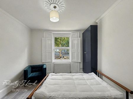 1 bedroom in a house share to rent - Photo 2