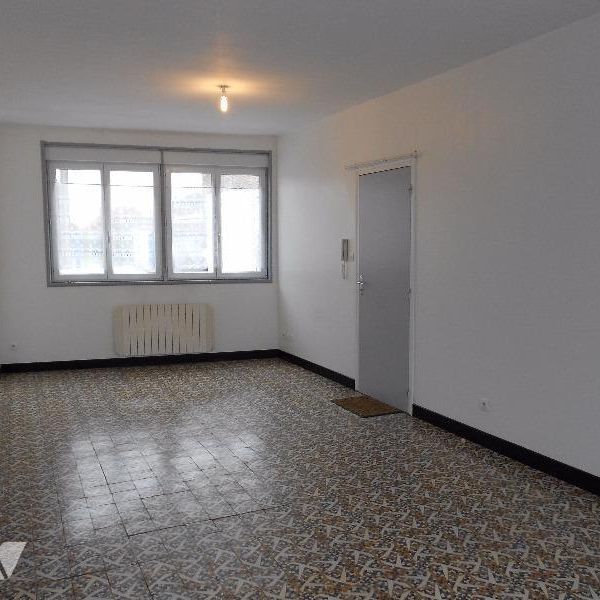 Un appartement à louer à LA GORGUE dans le nord (59253), au rez de chaussée un appartement réno... - Photo 1