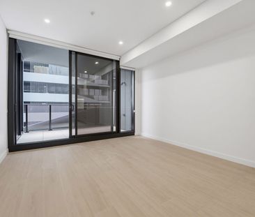 Contemporary One-Bedroom Apartment in a Brand-New Development - Photo 1