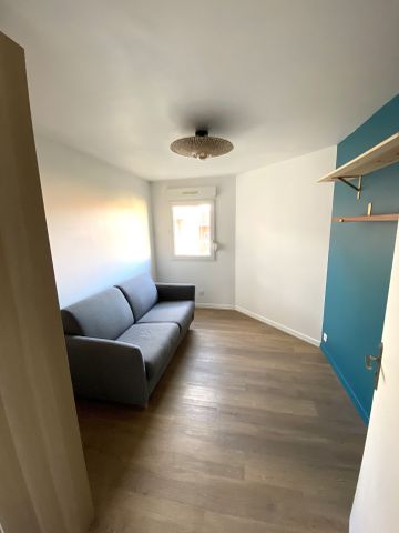 Location Appartement 3 pièces 65m² MARSEILLE 8ème - Photo 3