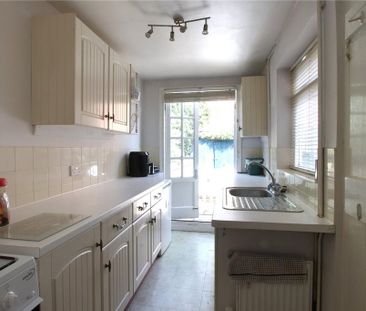 2 bedroom terraced house to rent - Photo 3