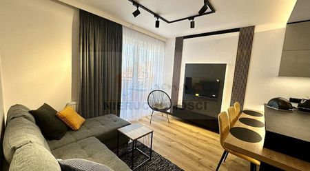 007MW N. Sącz ul. Piłsudskiego, nowoczesne mieszkanie na wynajem, 41,15 m2, IVp, 2 pokoje, balkon, miejsce postojowe. Cena: 2900 zł - Фото 3