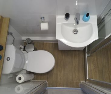 Kawalerka w ścisłym centrum. Całość za 1500 zł - Photo 4