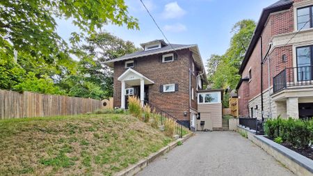 For Lease - 107 Lawrence Crescent, Toronto, Ontario - Photo 5
