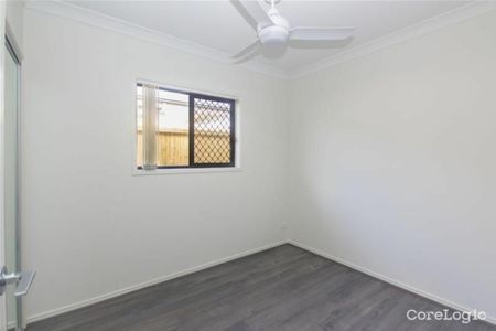 Cozy 3 Bedroom Duplex! - Photo 4