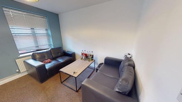 4 bedroom house to rent - Photo 1