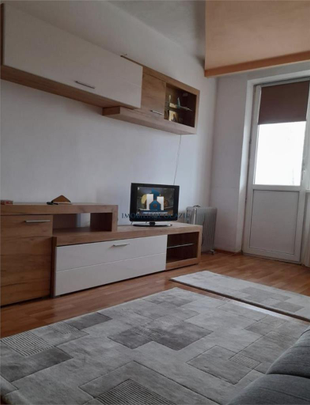 Inchiriere Apartament 3 Camere Semidecomandat Sos.Giurgiului - Photo 1