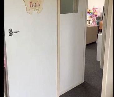 2BR Belmont Apartment! - Photo 1