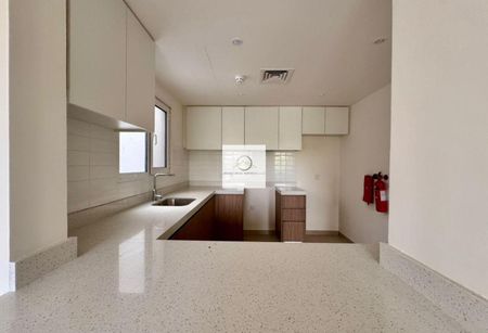 NEWLY RENOVATED | GREEN COMMUNITY | PET FRIENDLY - Photo 5