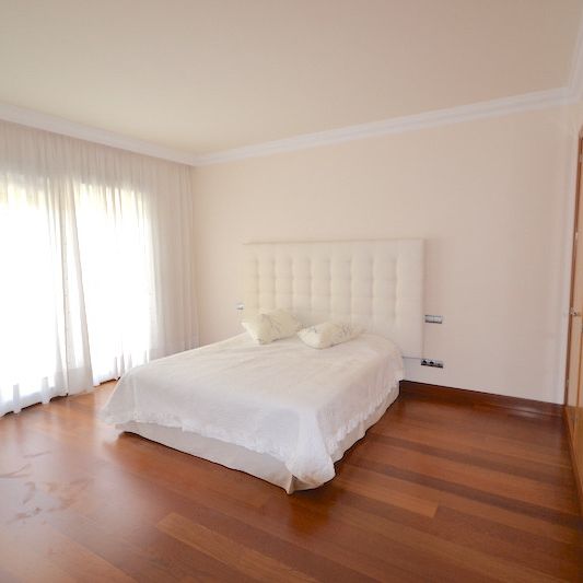 Atico en alquiler en Marbella, Marbella - Photo 1
