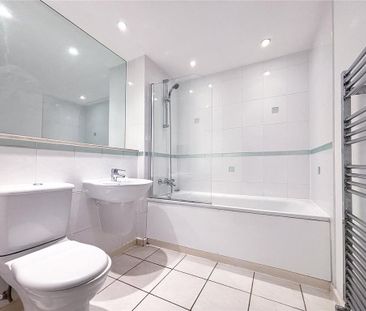 1 bedroom flat to rent - Photo 6