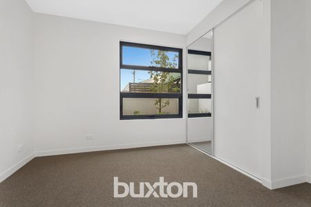 LUXURY APARTMENT IN THE HEART OF CHELSEA - Photo 4