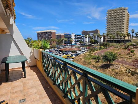 Precioso apartamento cerca de la Playa Jardín y del centro del Puerto de la Cruz - Photo 2