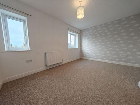 2 bedroom end of terrace house to rent - Photo 4
