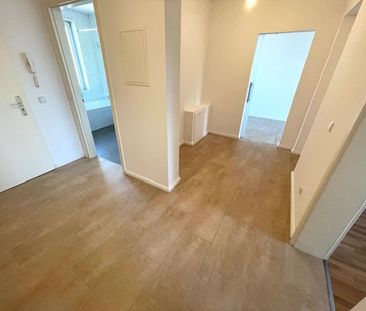 Verwirklichen Sie Ihre Wohnträume – renovierte 2-Zimmer Wohnung in ... - Photo 1