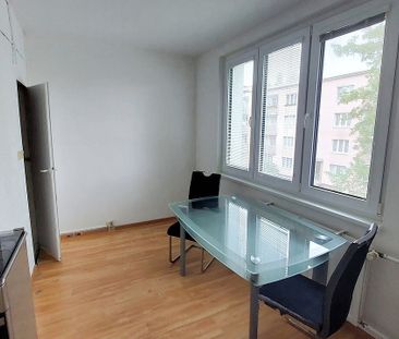 Pronájem bytu 3+1 65 m² - Photo 2