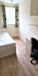 2 Bed Flat, Pennington Court, LS6 - Photo 3