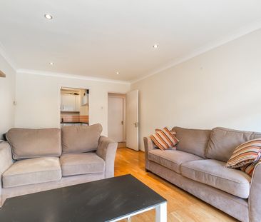 The Asgard, Custom House Harbour, IFSC, Dublin 1, D01 W447 - Photo 2