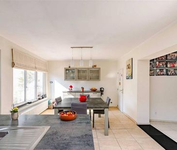 --- NIEUW --- Gezinswoning met garage en tuin in Merelbeke-Flora! - Foto 1