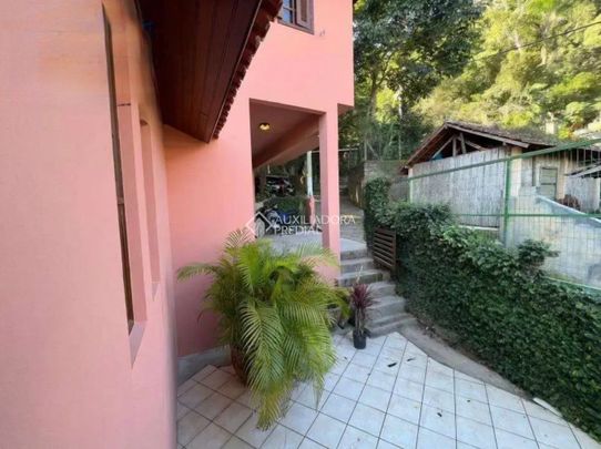Casa com 5 quartos e 200m² para alugar em Cachoeira do Bom Jesus, Florianópolis. - Photo 1
