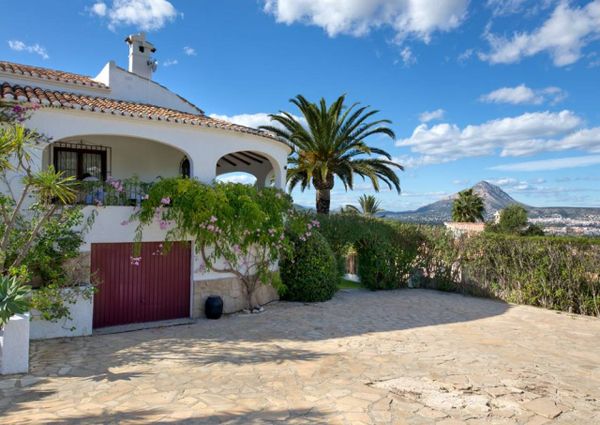 Villa to rent in Javea