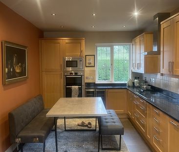 Room in a Shared House, Ballards Way, CR0 - Photo 2