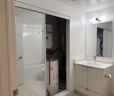 For Lease - 160 Canon Jackson Drive Unit# 305, Toronto, Ontario - Photo 3