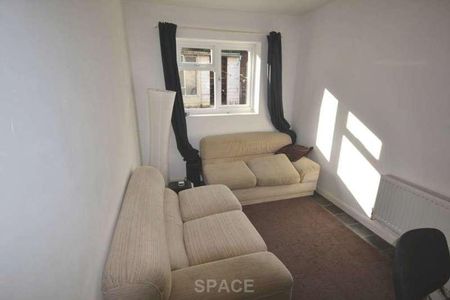 Donnington Gardens, Reading, Berkshire, RG1 - Photo 3