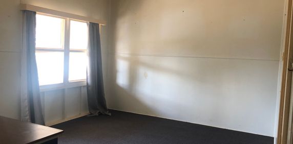 One Bedroom Unit - Photo 2