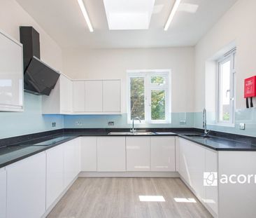 House Share to rent - Warren Road, Bexleyheath, DA6 - Photo 1