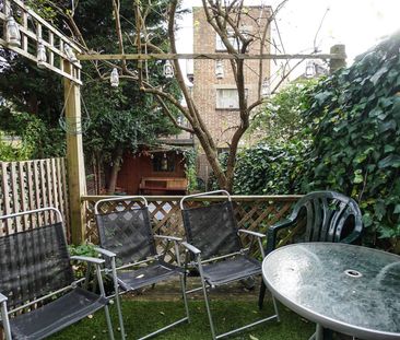 Southborough Road – Room 3 - Photo 2