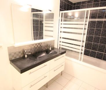 Appartement 3 pièces 54m2 REIMS 720 euros - Photo 3