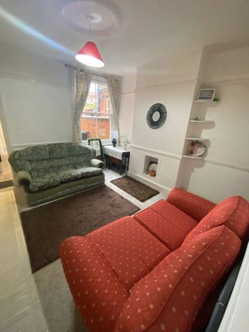 Hartopp Road (4 bed) - Photo 2