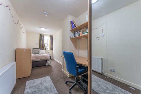 6 Alton Road Part Bills Included - Photo 5