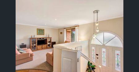 Spacious Four-Bedroom Family Home for Rent - Photo 5