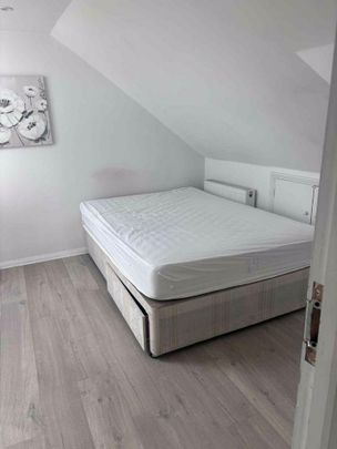 5 bedroom semi-detached house to rent - Photo 1