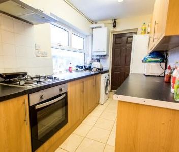 Cauldon Road, Shelton, Stoke-On-Trent, ST4 - Photo 4