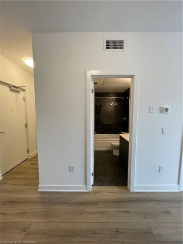 For Lease - 312 Erb Street Unit# 214, Waterloo, Ontario - Photo 5