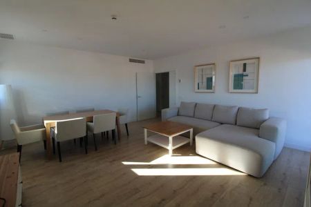 Alquiler de piso en Paseo Martiricos - Foto 3