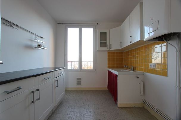 UN APPARTEMENT TYPE 3, SUR LES HAUTEURS DE QUIMPER. - Photo 1