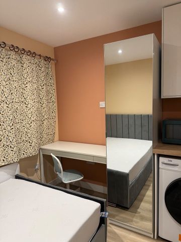 Studio Flat, Starling Close, NG2 - Photo 2