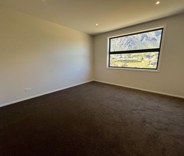 Stunning and contemporary home in Hanley's Farm - Photo 5