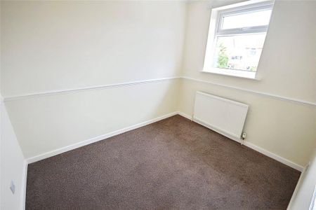 2 bedroom semi-detached house to rent - Photo 5