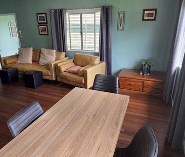 Newly Renovated Family Home. - Photo 1