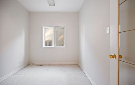 For Lease - 2947 HAMMOND Road, Mississauga, Ontario - Photo 4