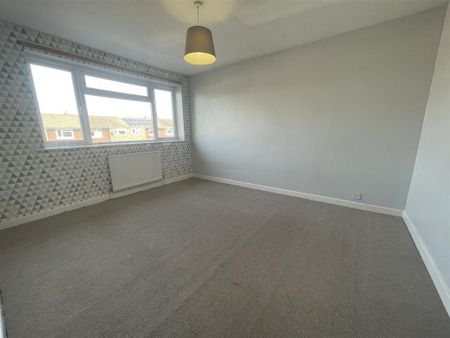 3 bedroom end of terrace house to rent - Photo 4