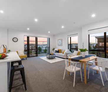 Sunny Corner Home - Photo 1