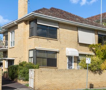 3/28 Mathoura Road TOORAK - Photo 1