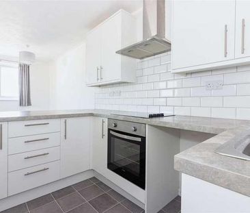 Brighton Road, Worthing, BN11 - Photo 2